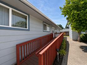525 Ne 113th Ave - Photo 1 of 1
