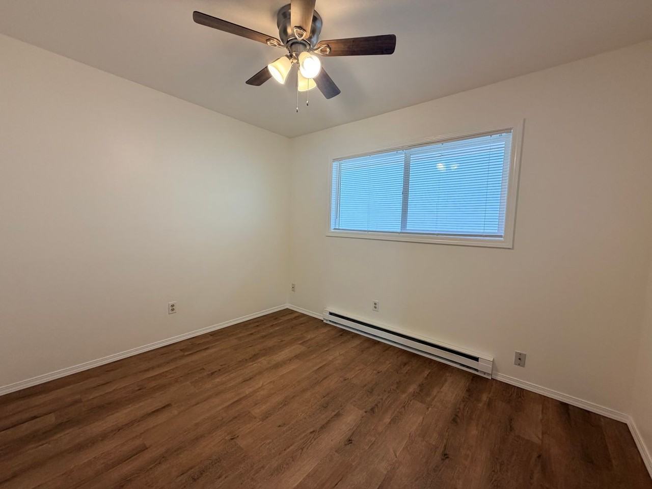 525 Ne 113th Ave - Photo 4 of 16