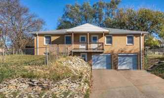 featured image of 5803 S 50th St