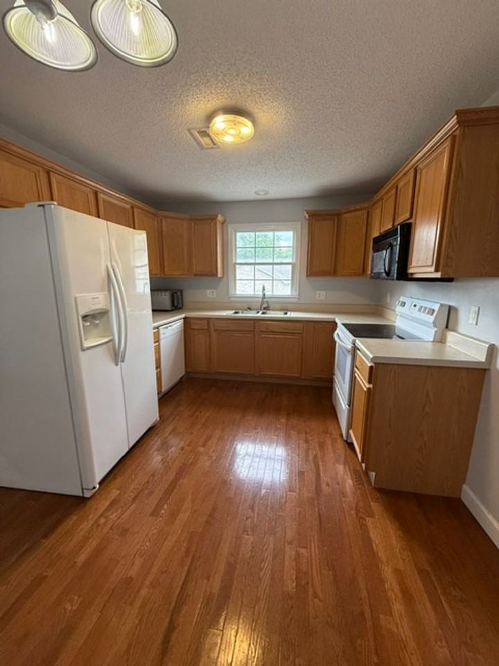 202 Landon Trl #202 - Photo 5 of 23