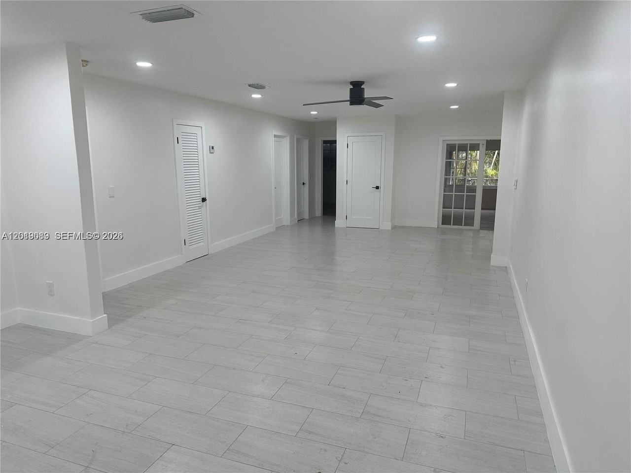 517 Navarre Ave #517 - Photo 4 of 27