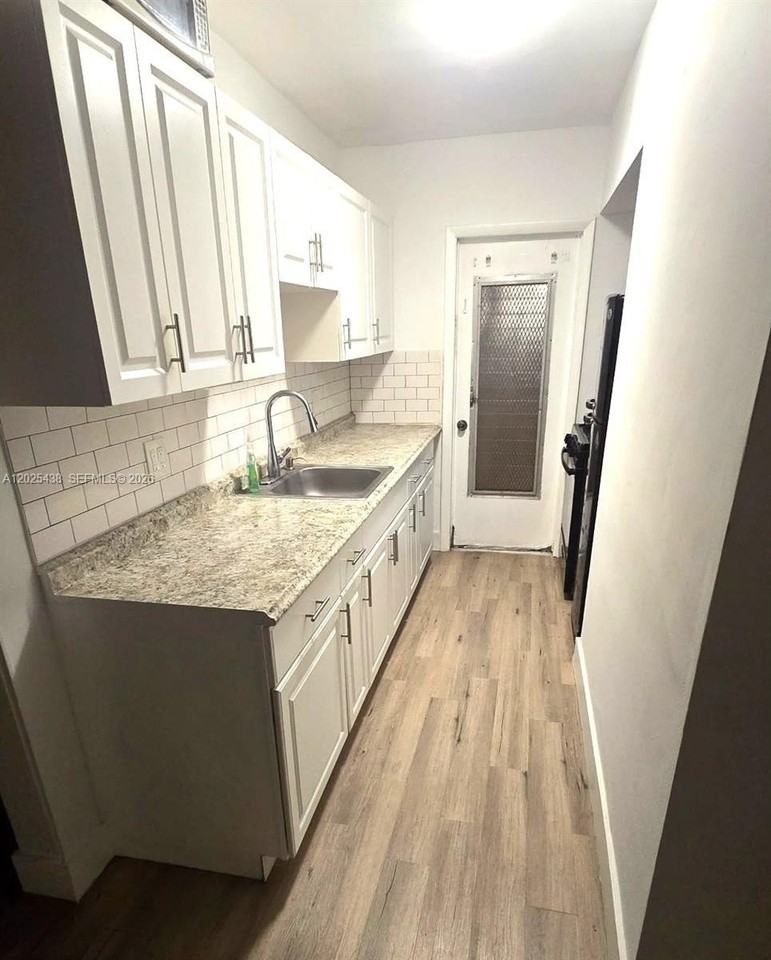 8040 Tatum Waterway Dr #2 - Photo 5 of 16