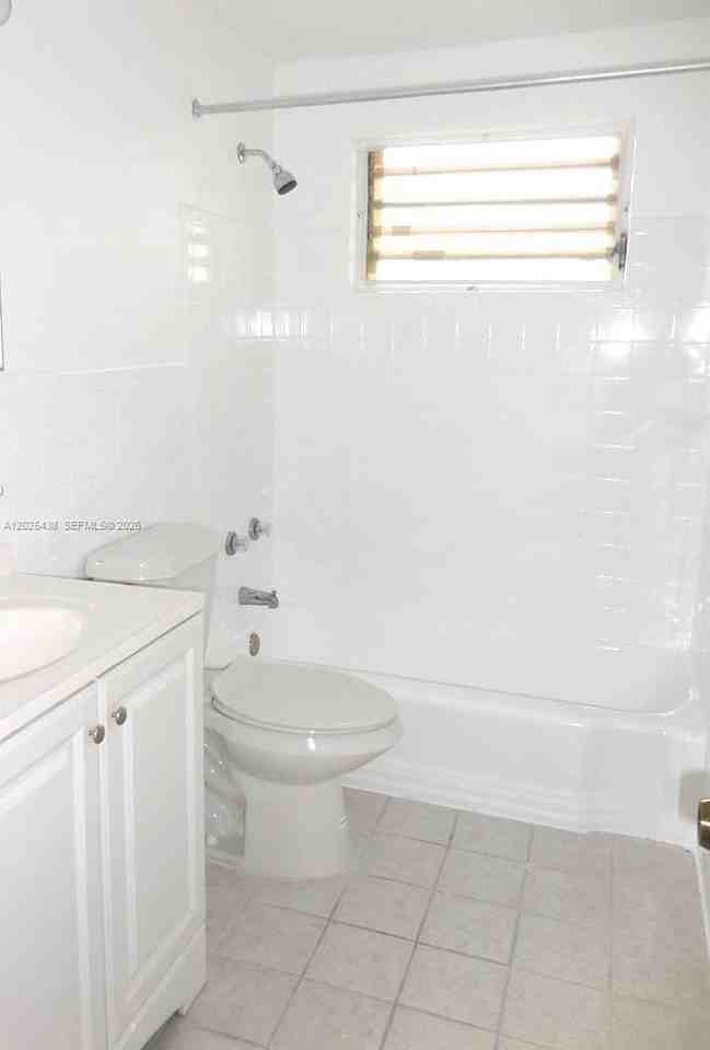 8040 Tatum Waterway Dr #2 - Photo 7 of 16