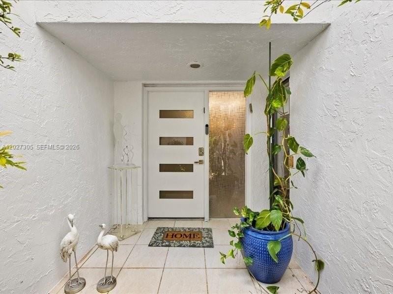 7362 Woodmont Ct - Photo 4 of 50