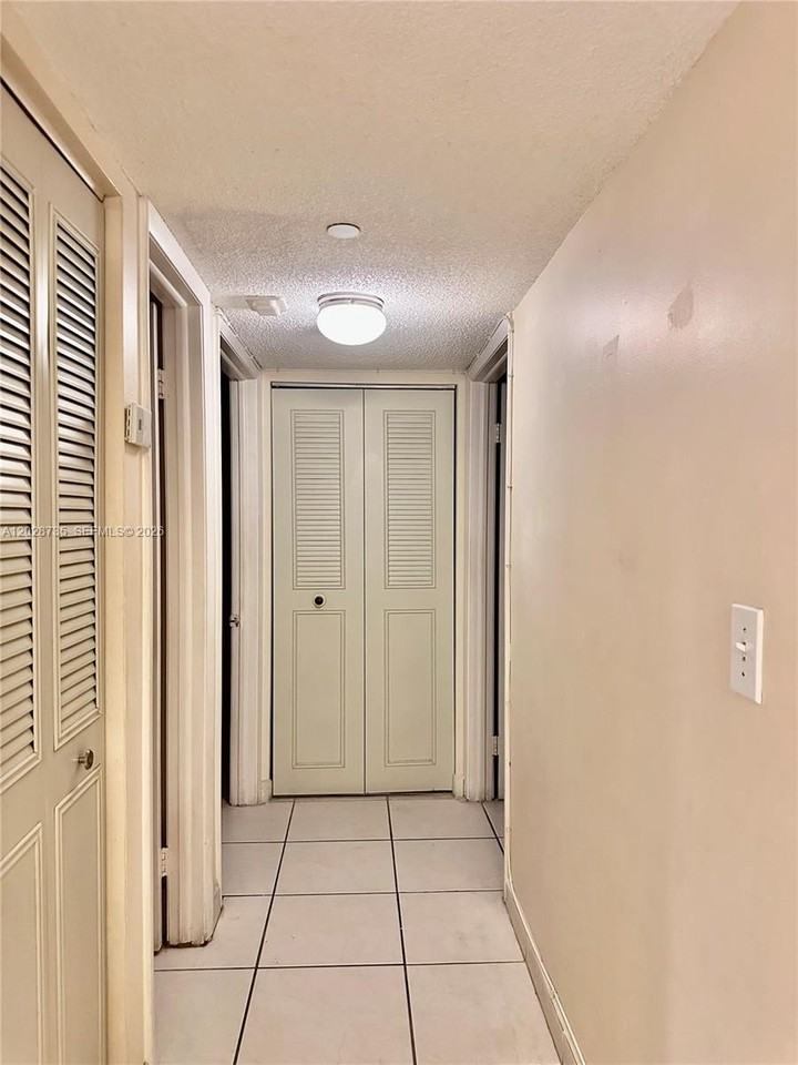 8760 Sw 133rd Avenue Rd #301 - Photo 3 of 11