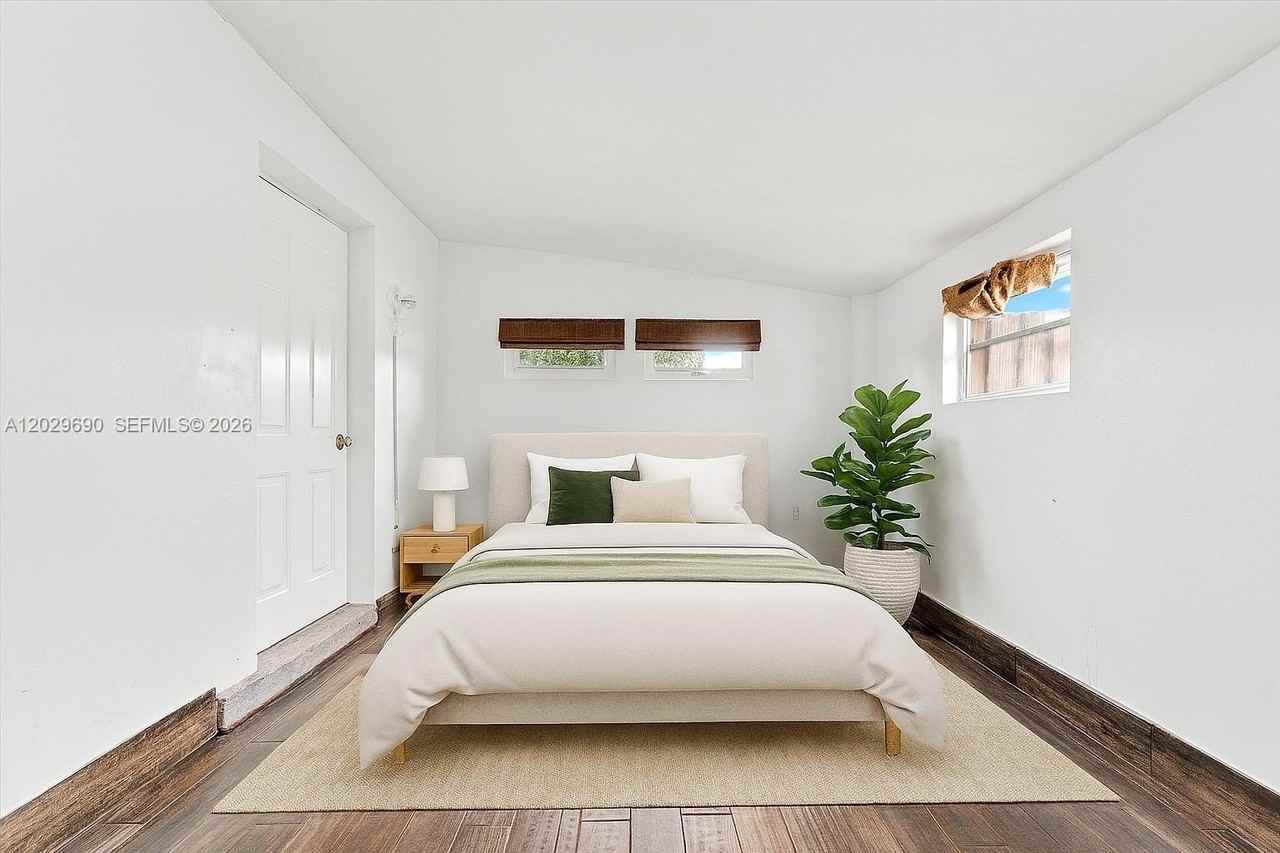 6073 Nw 27th St #6073 - Photo 4 of 25