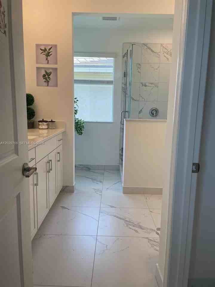 3990 Pelicano Way - Photo 7 of 35