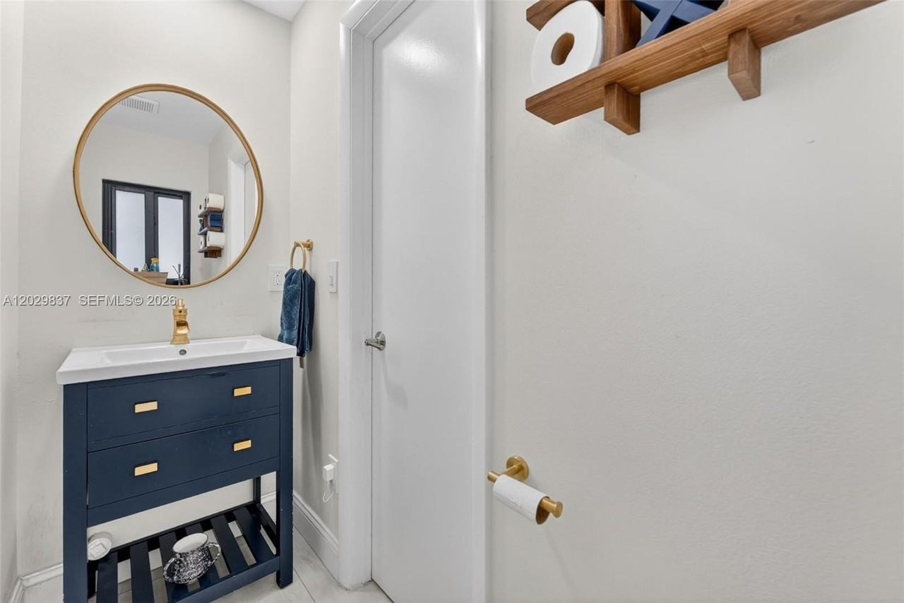 21388 Marina Cove Cir #16G - Photo 5 of 32