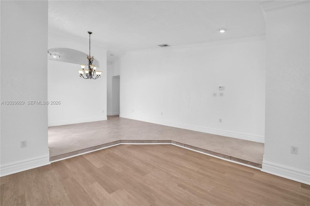 15715 Sw 76th Ter - Photo 6 of 40