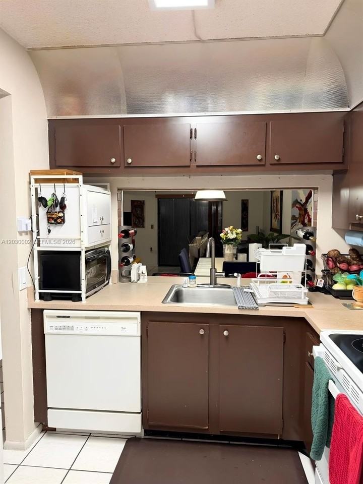 9117 Nw 1st Ct #105 - Photo 7 of 15