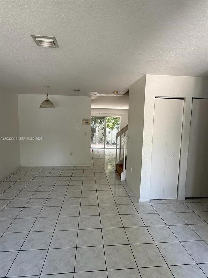 136 Hidden Court Rd #22D - Photo 3 of 9