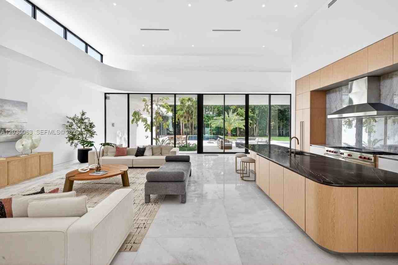 5671 Sw 130th Ave - Photo 6 of 31