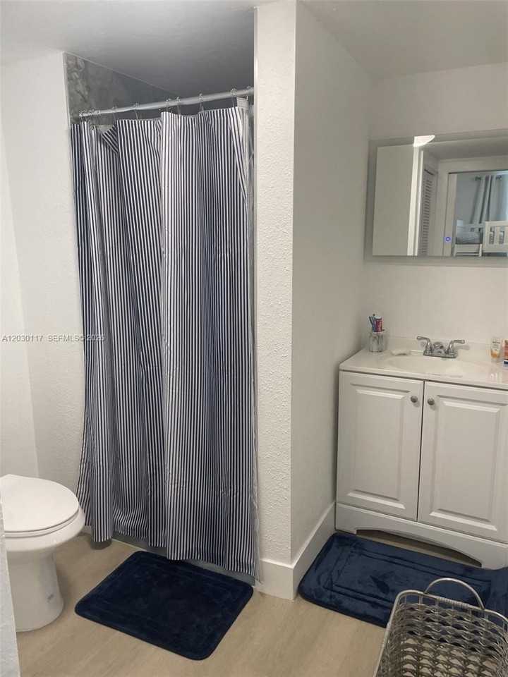 710 Barcelona Rd - Photo 7 of 8