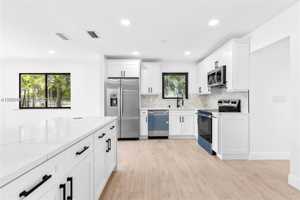 featured image of 14171 Sw 37th Ct