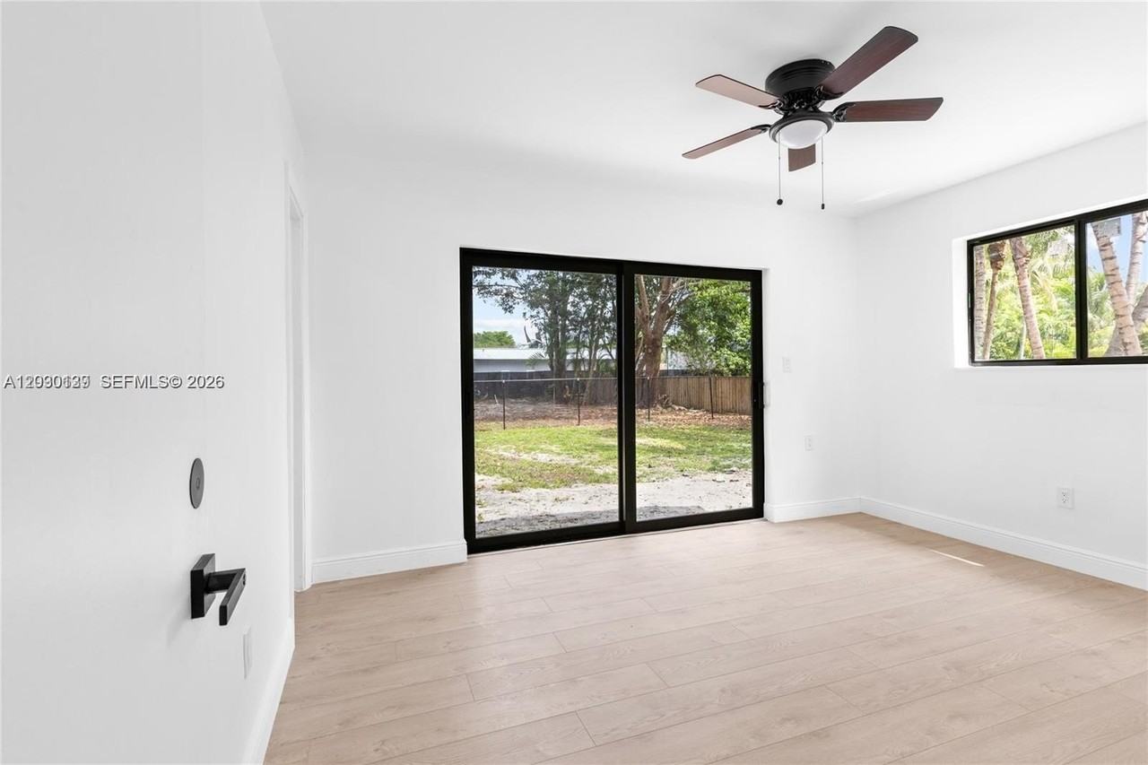 14171 Sw 37th Ct - Photo 7 of 41