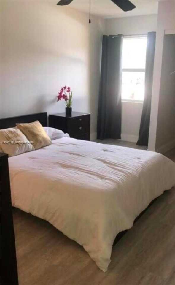 11361 Sw 3rd St #11361 - Photo 5 of 8