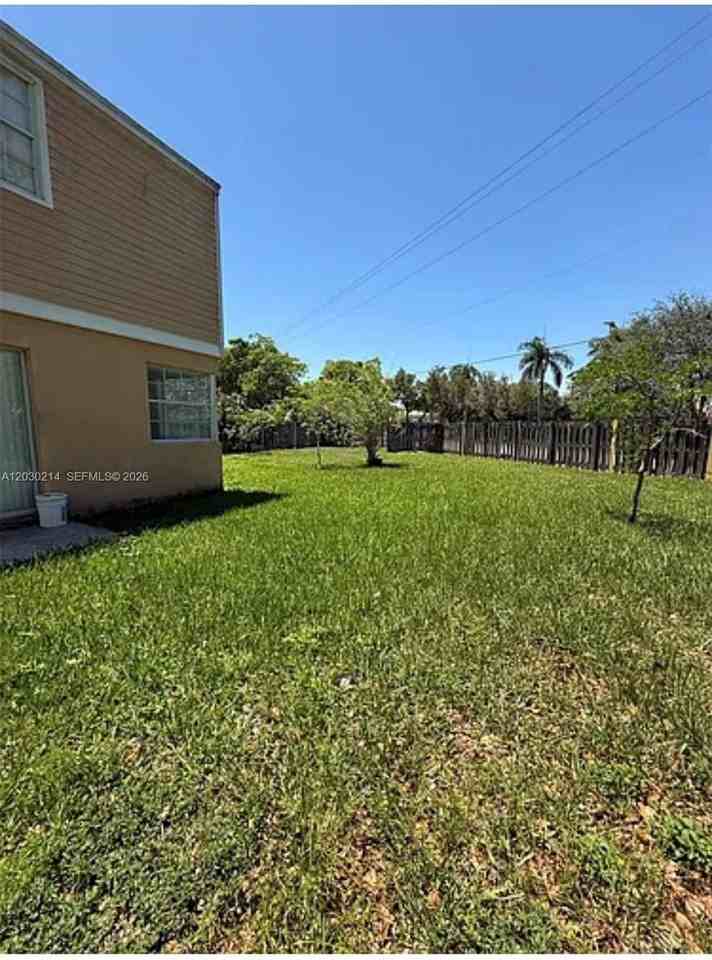 127 Sw 159th Way #127 - Photo 6 of 50