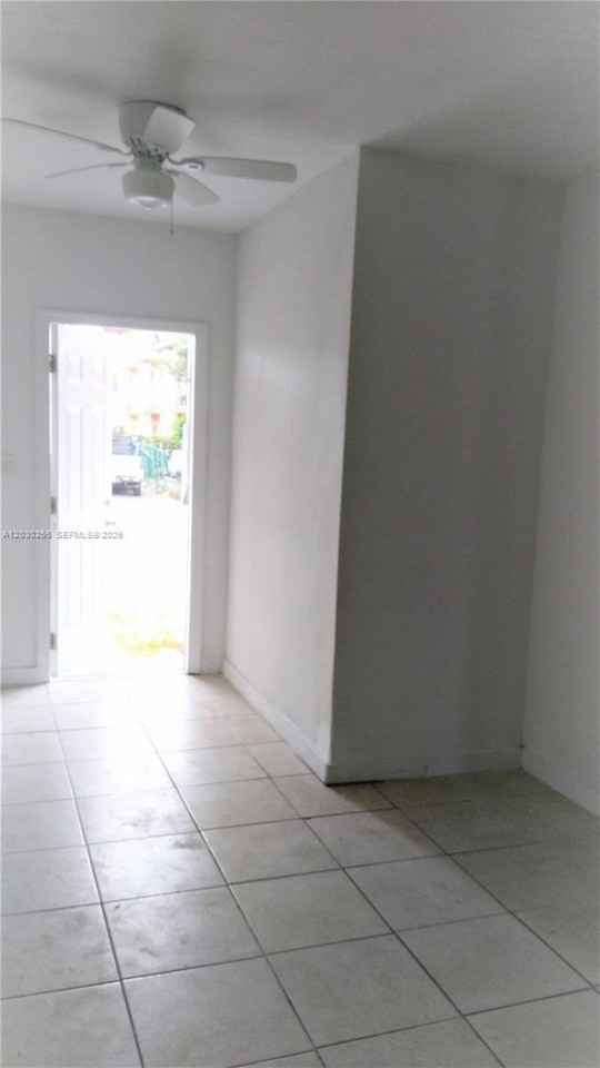 1821 Sw 7th St #7 - Photo 2 of 15