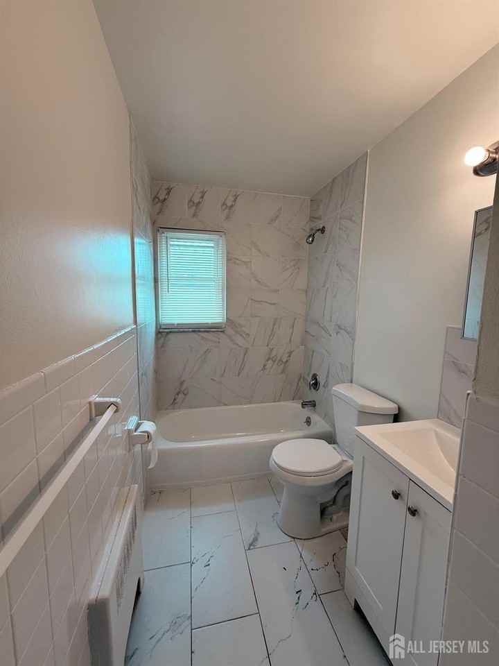 260 Loring Ave #3B - Photo 2 of 6