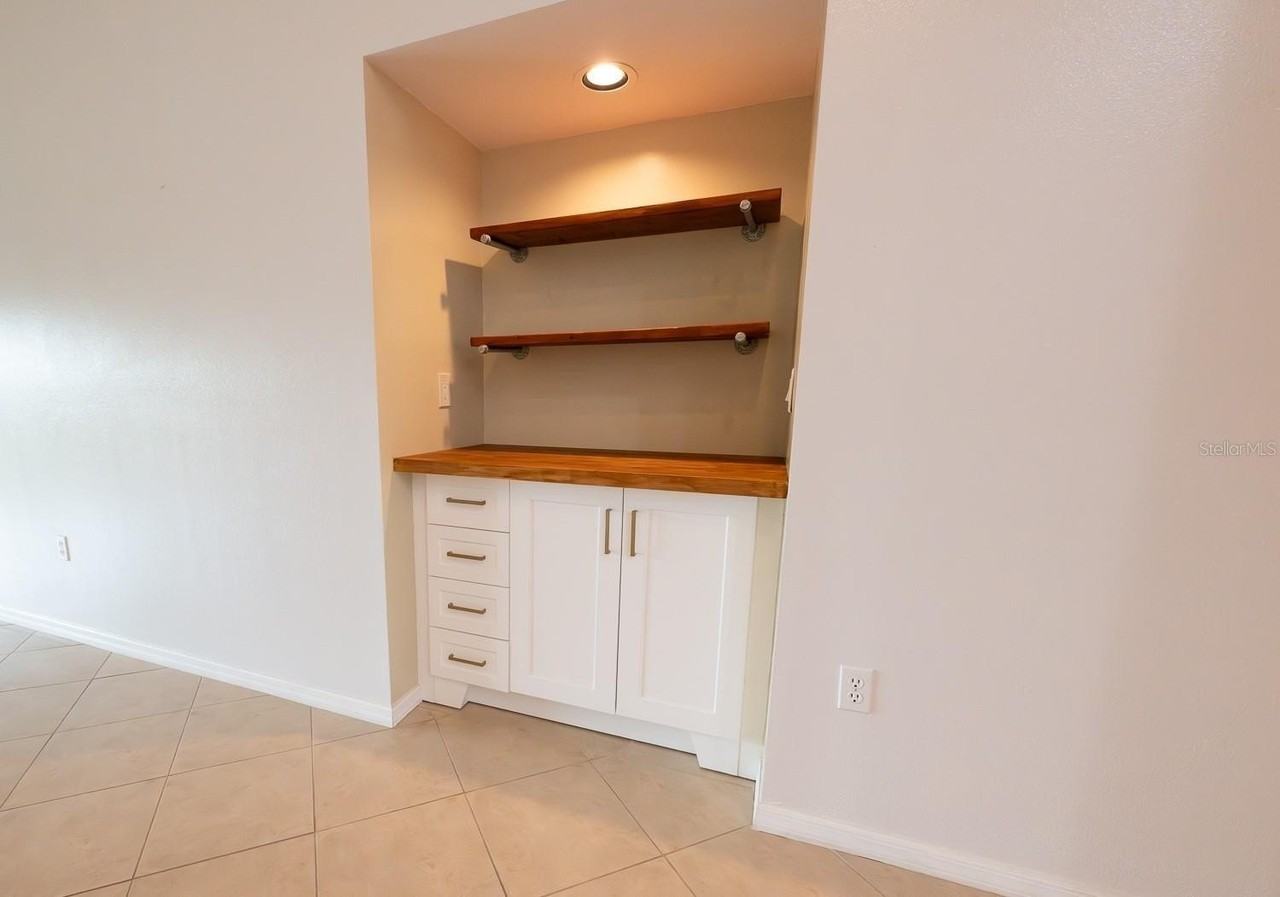 12235 Sw Kingsway Cir #C6 - Photo 4 of 7