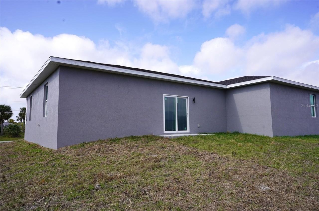 19309 Midway Blvd - Photo 4 of 29
