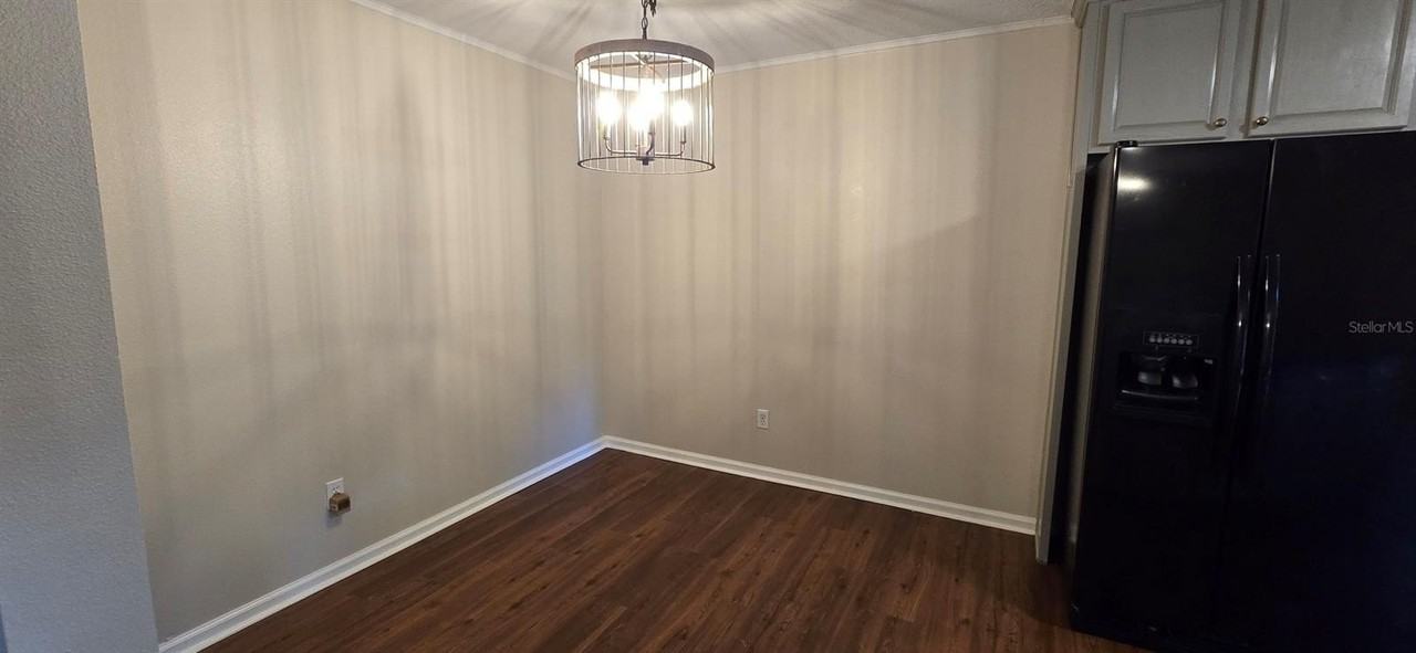 5401 Nw 63rd Pl - Photo 5 of 17