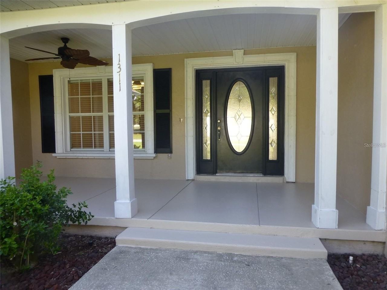 1311 Se 39th Ct - Photo 3 of 23
