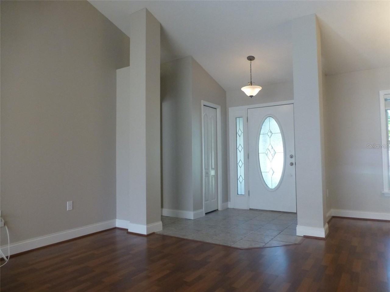 1311 Se 39th Ct - Photo 4 of 23