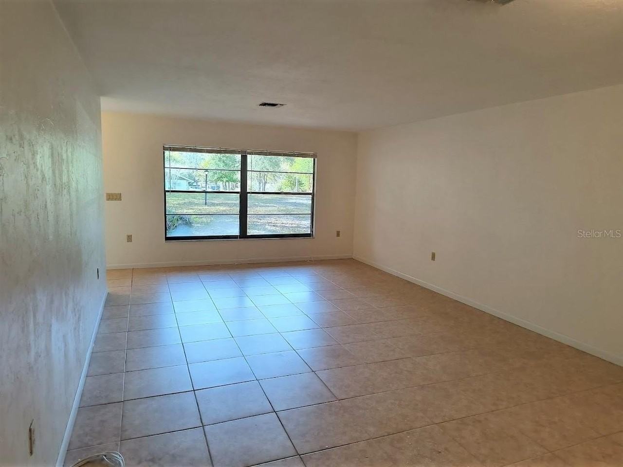 9731 Sw 200th Ct - Photo 5 of 18