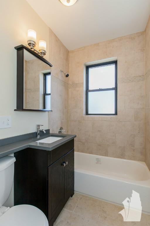 4546 N Damen Ave #101 - Photo 7 of 8