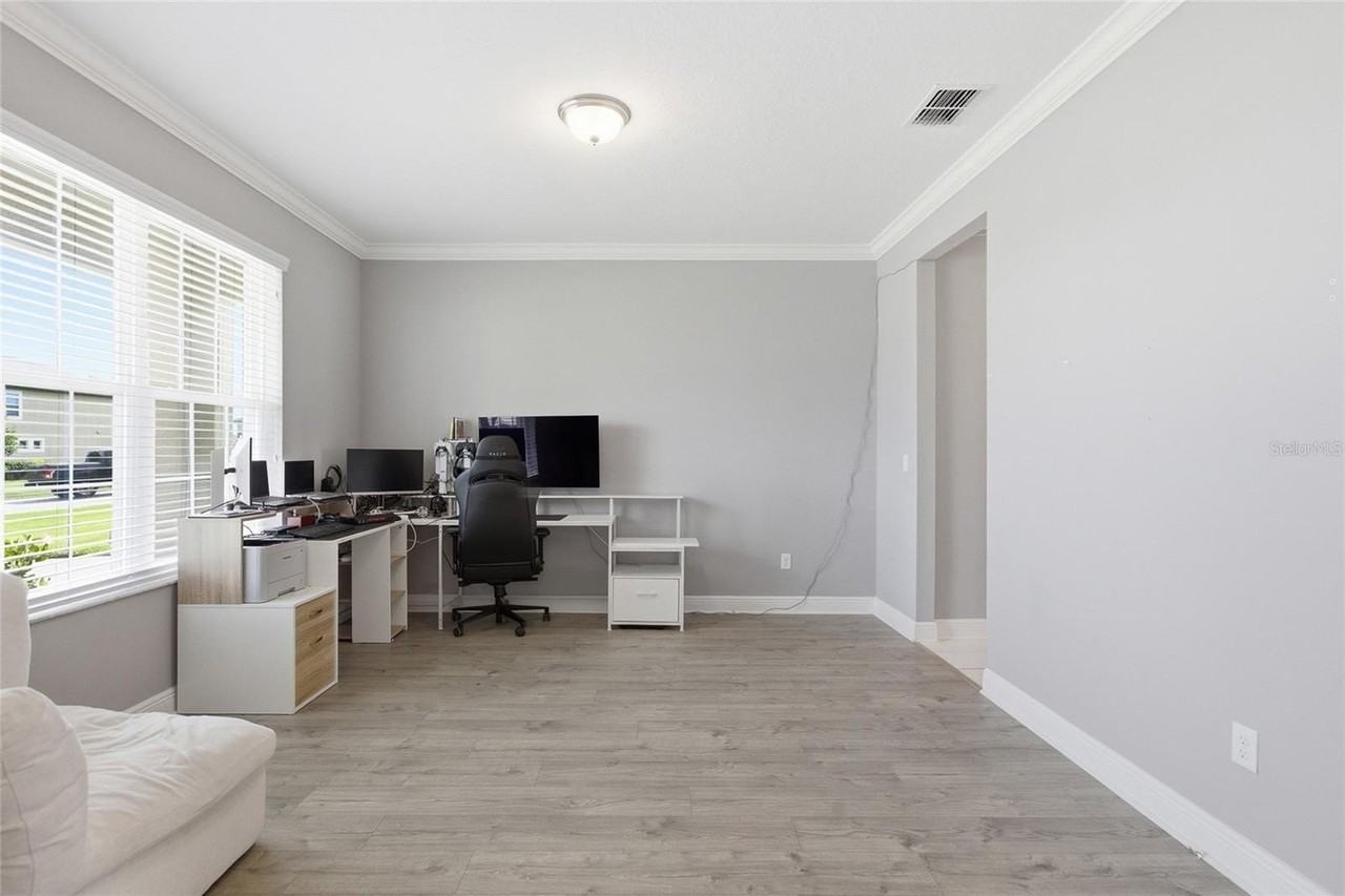 9844 Cabernet Ave - Photo 7 of 50