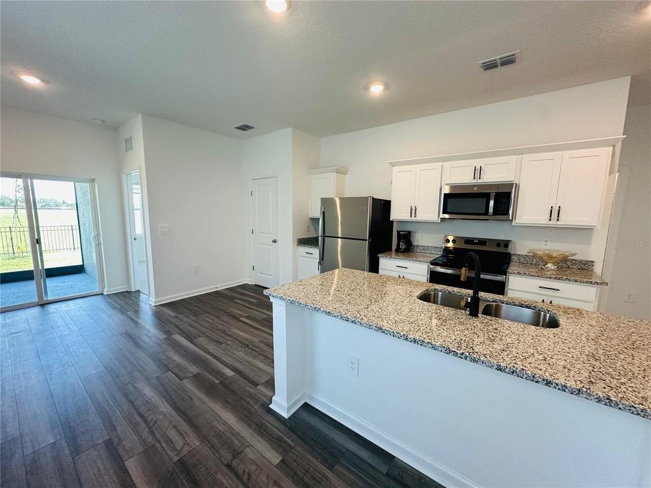 10473 Curving Creek Loop - Photo 6 of 40