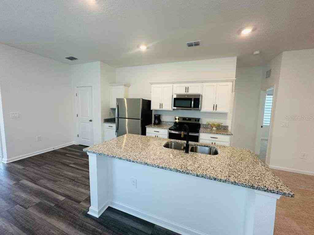 10473 Curving Creek Loop - Photo 7 of 41