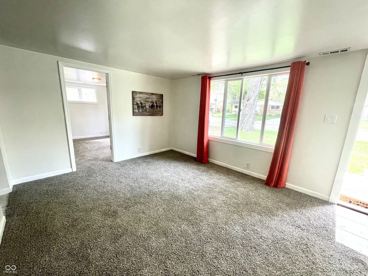 1704 S Lindell Dr - Photo 3 of 23