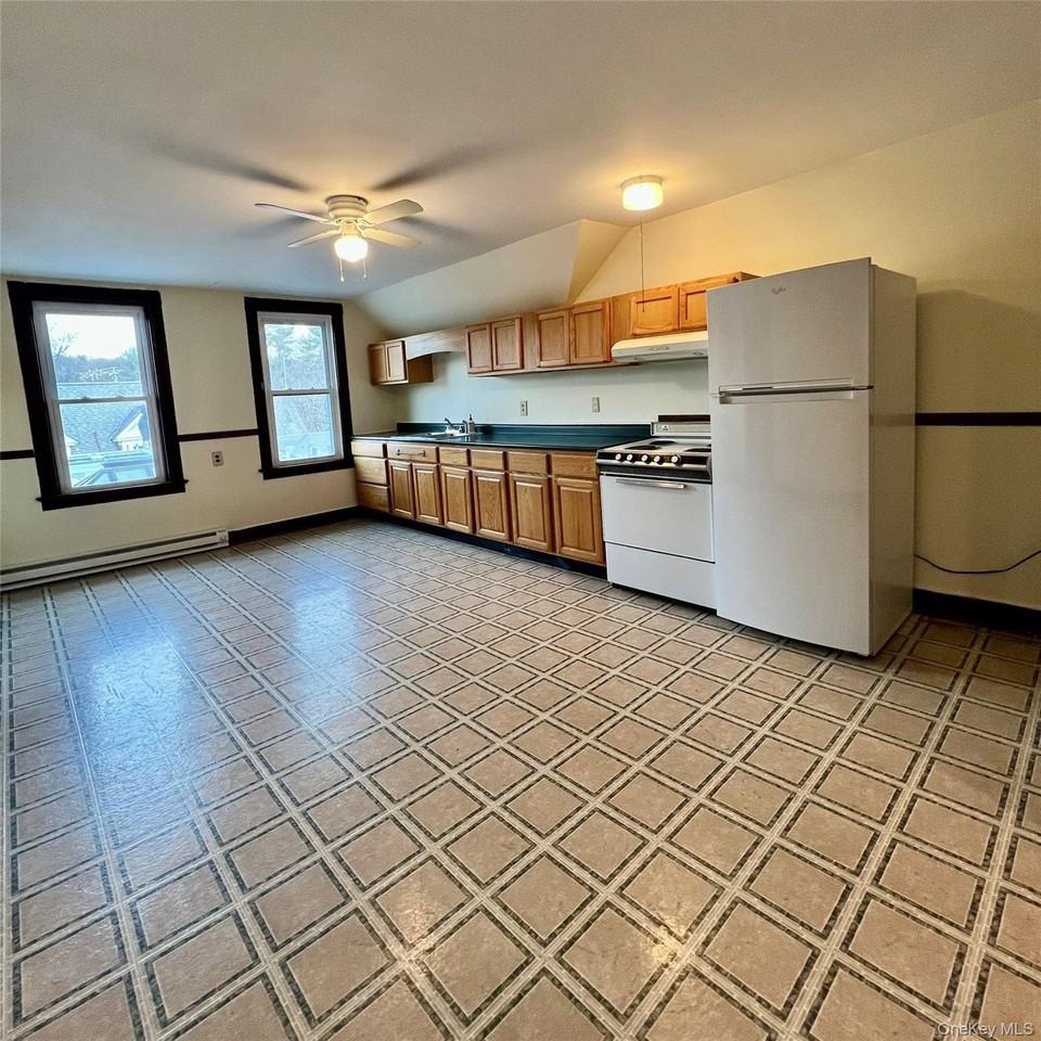 32 Parkway #3A - Photo 6 of 13