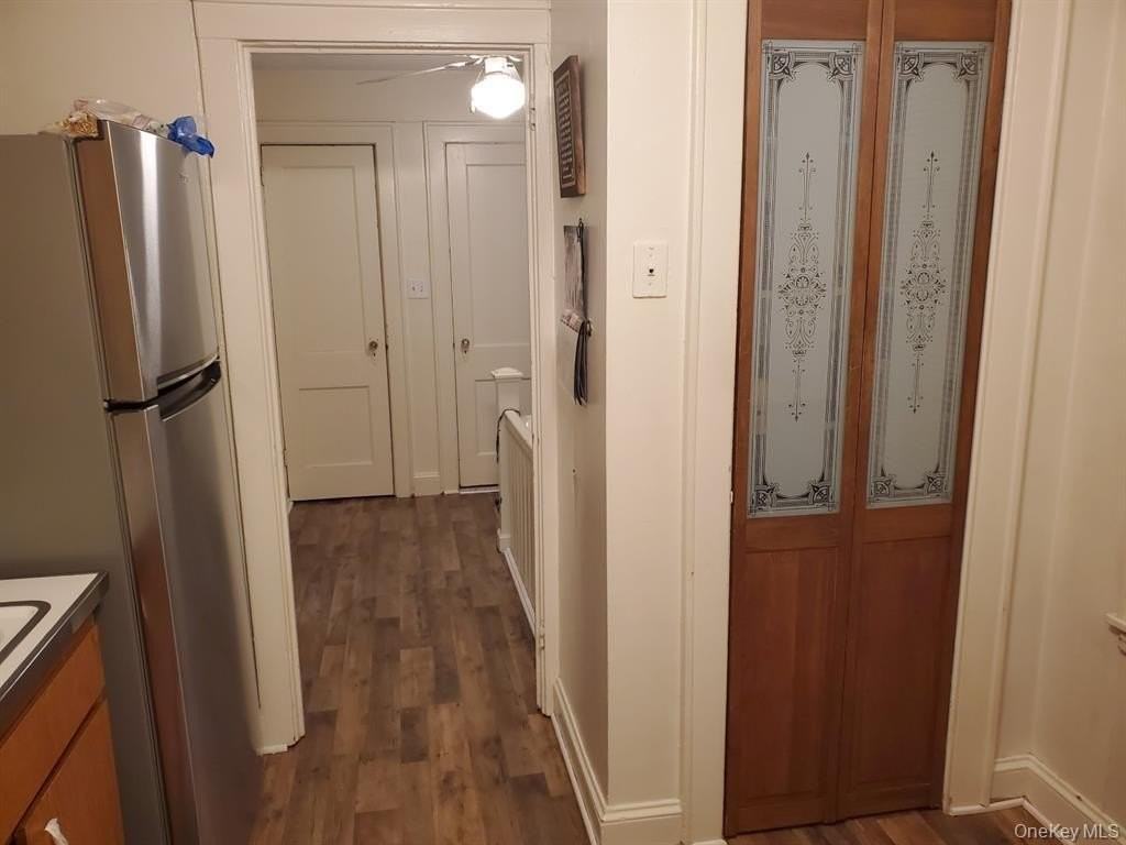 202 Park Ave - Photo 3 of 11