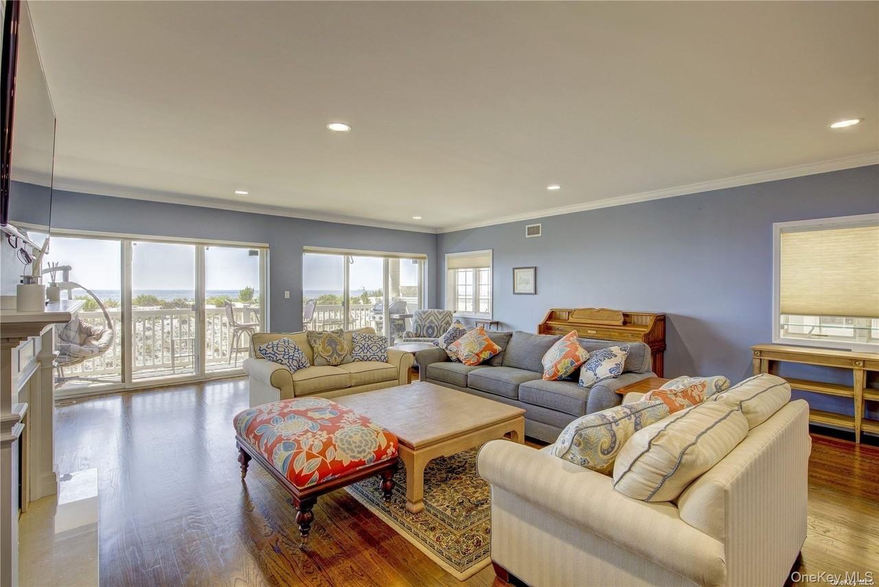 1051 Oceanfront #6 - Photo 6 of 36