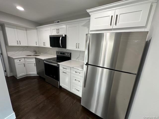 11 Nesaquake Ave #1stFL - Photo 7 of 16