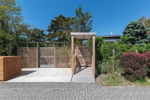 featured image of 43 Crescent Ave
