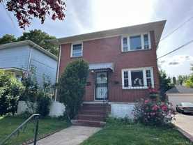 13 Juniper Rd #2ndFL - Photo 1 of 1