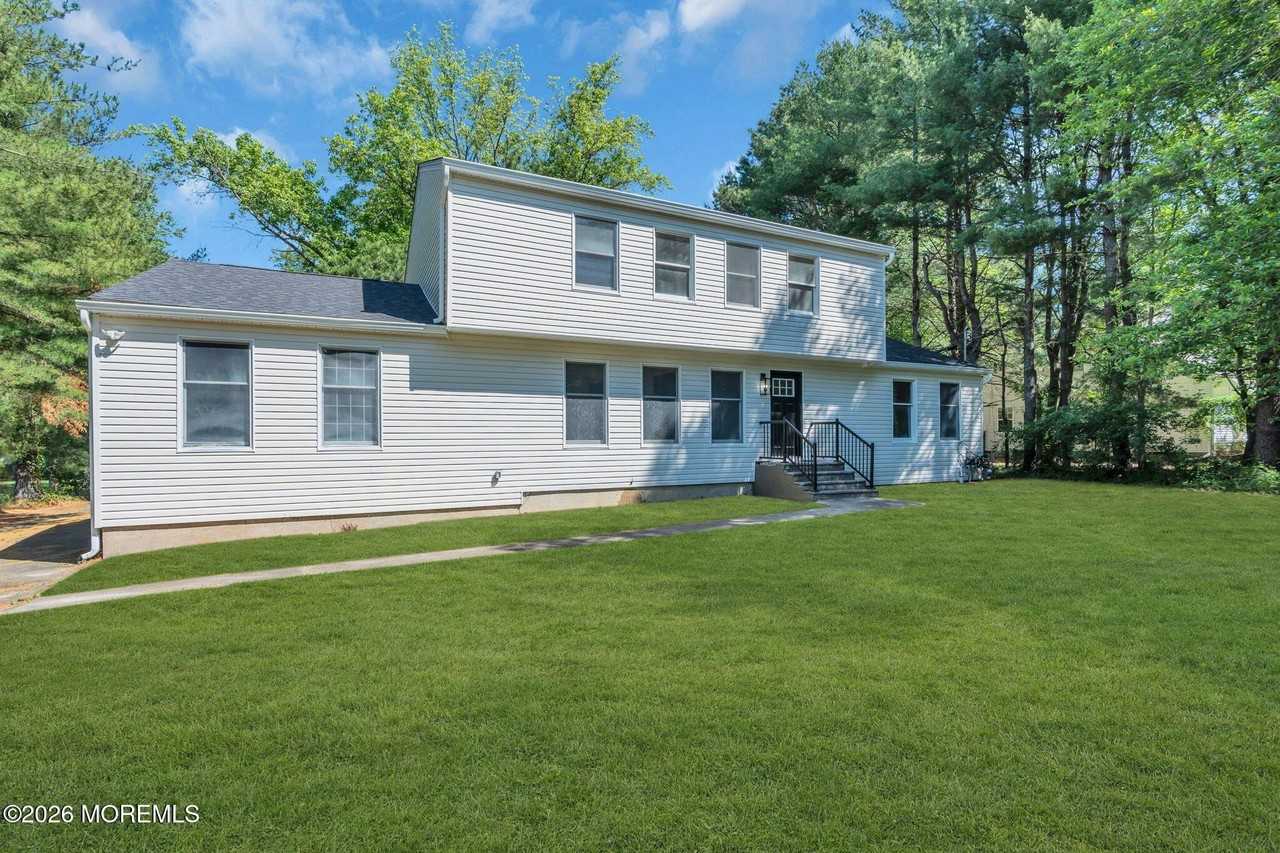 633 Eltone Rd - Photo 4 of 50