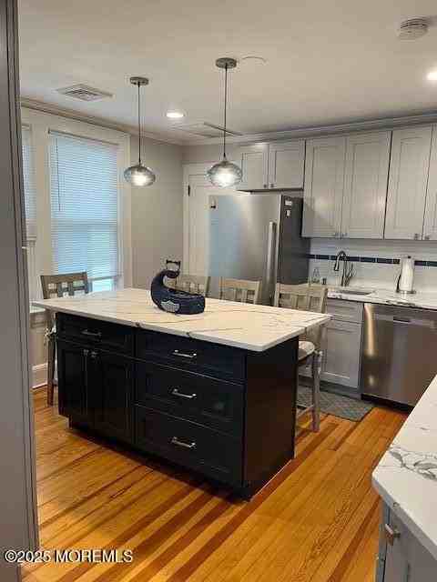 216 Ocean Ave - Photo 6 of 12