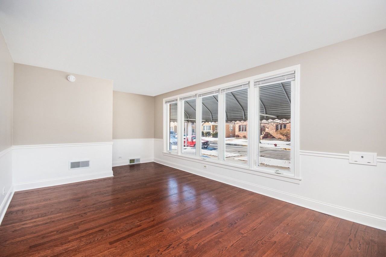 5229 S Meade Ave - Photo 2 of 15