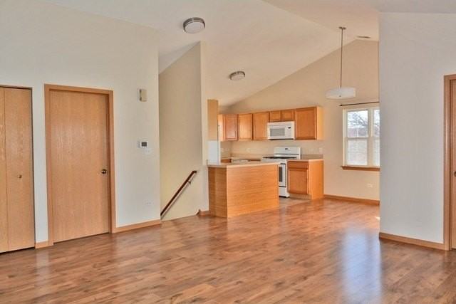 2527 Sheehan Dr #202 - Photo 5 of 11