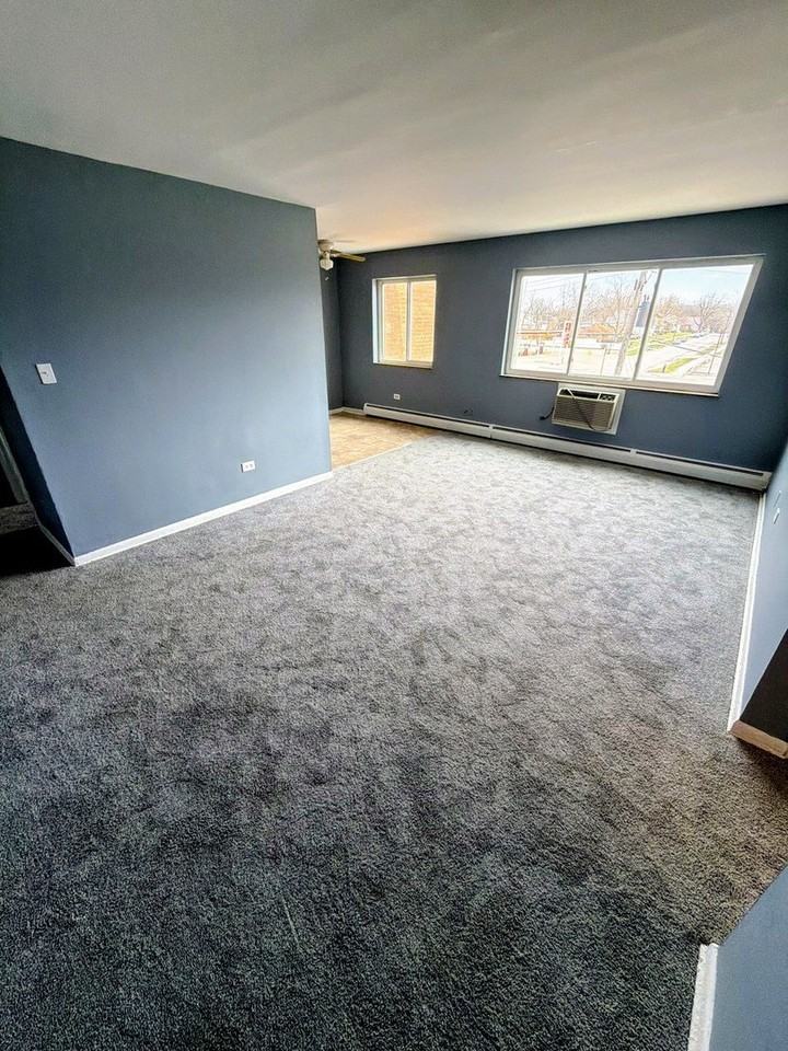 723 Grant Ave #2F - Photo 2 of 9