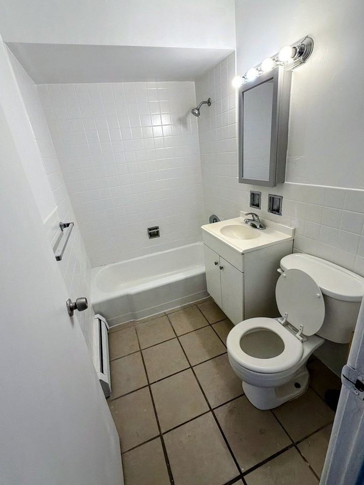 723 Grant Ave #2F - Photo 6 of 9