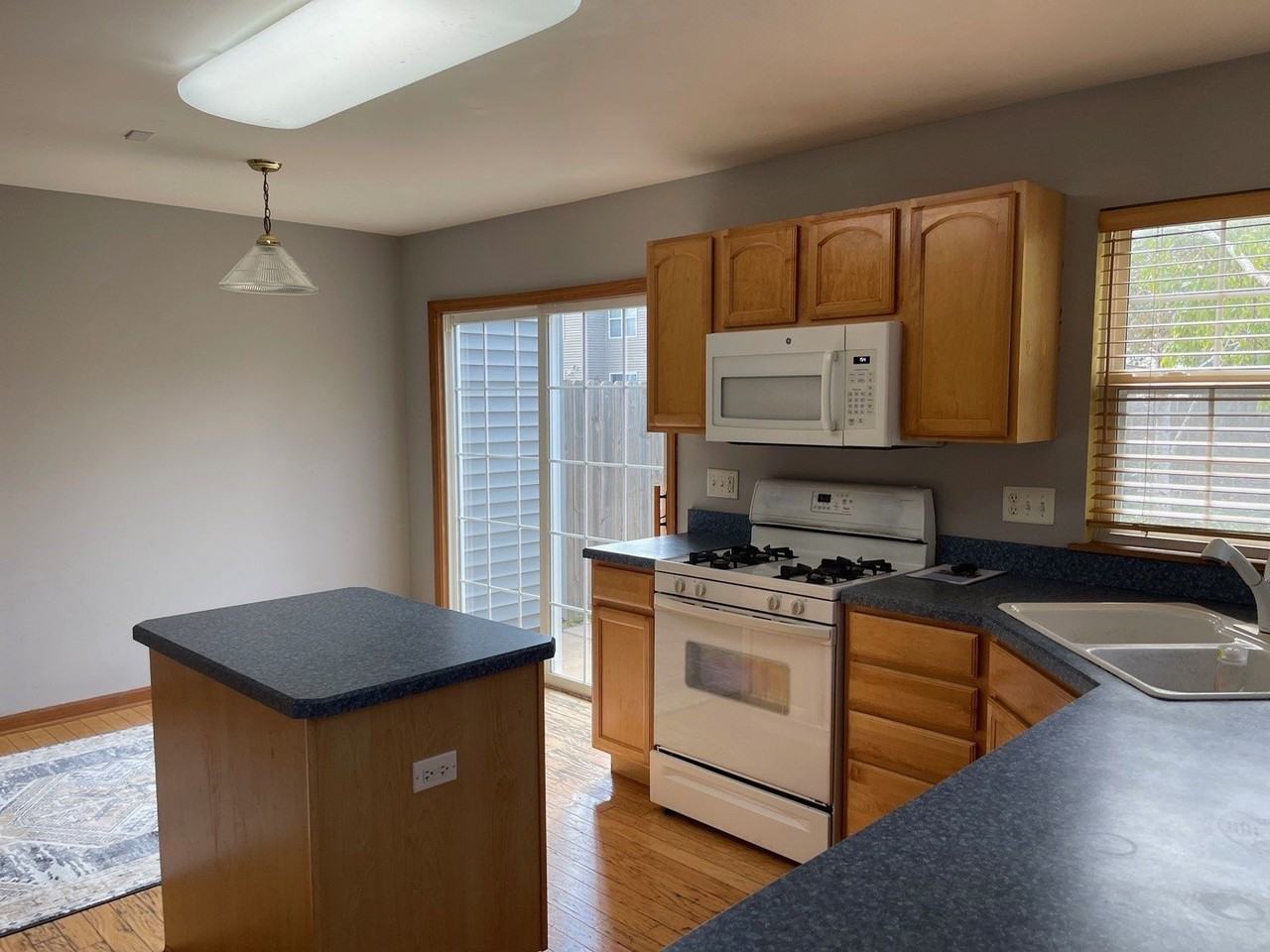12849 W Wakefield Dr - Photo 6 of 22