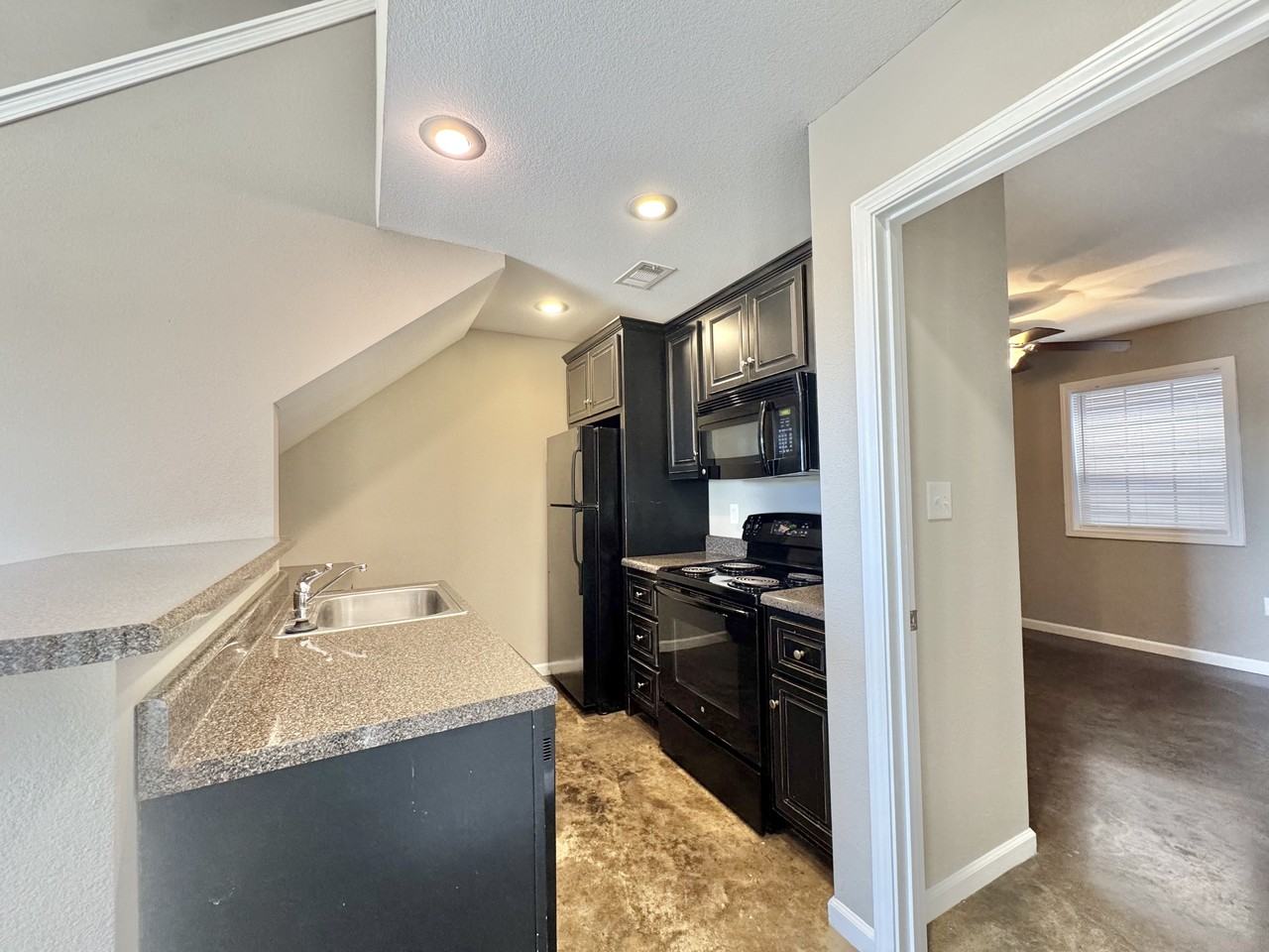 2519 Forest Home Rd #F54 - Photo 4 of 15