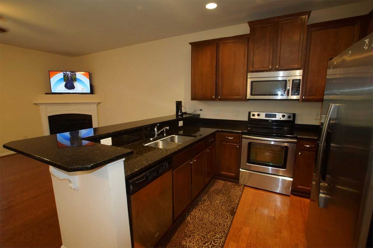 2236 Stoney Spring Dr #1 - Photo 7 of 31