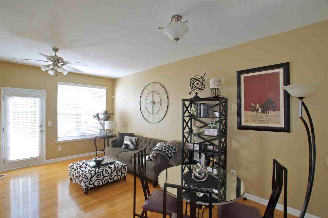 405 Hamlet Park Dr #1 - Photo 5 of 14